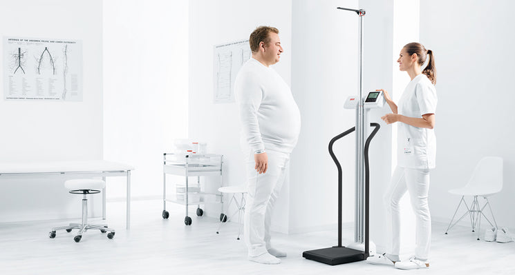 Seca 777 Digital column scale with eye-level display With Integrated handrail BUNDLE